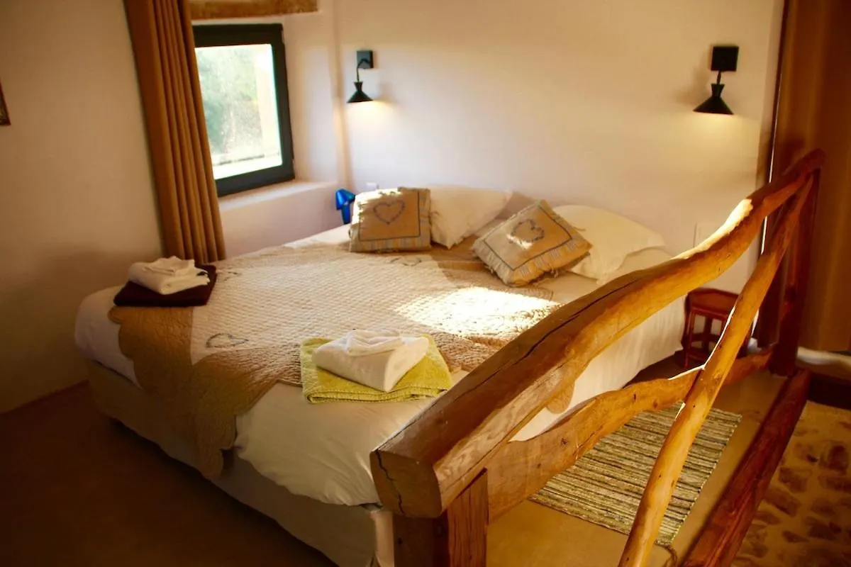 Les Maisons D'En Bas, Piscine Et Jaccuzi Saint-Remy  0*, Saint-Remy (Aveyron)